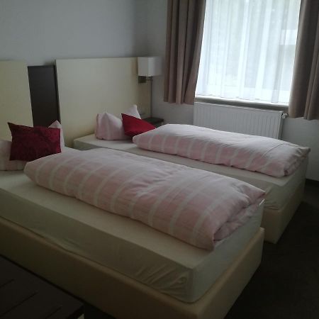 Zeesener Gasthof Hotel Königs Wusterhausen Buitenkant foto